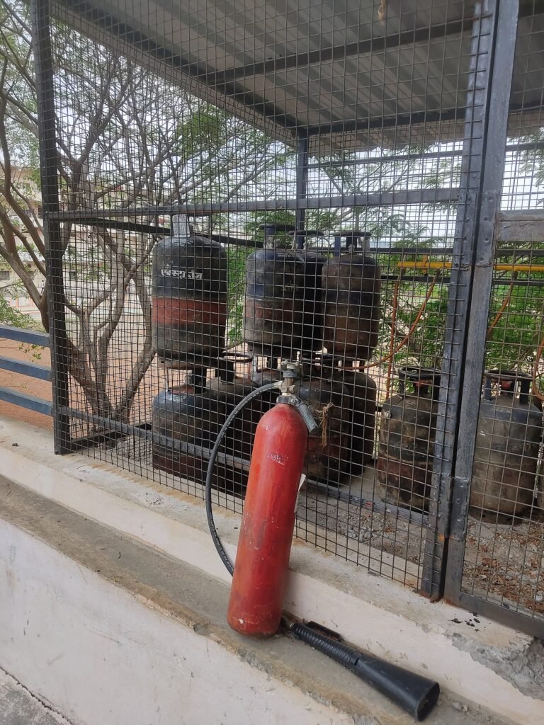 Rewa Pays Most in Madhya Pradesh for Commercial LPG After October Price Rise