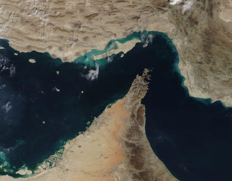 Iran and US Remain Deadlocked Over Reopening of Strait of Hormuz as Talks Turn on Sequencing