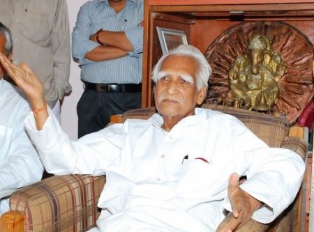 Late Sriniwas Tiwari, former Madhya Pradesh Assembly Speaker