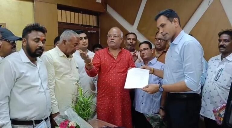 रीवा की स्वच्छता उपलब्धि पर सौगात: नगर निगम कर्मचारियों को बारह लाख पचास हजार रुपये की प्रोत्साहन राशि