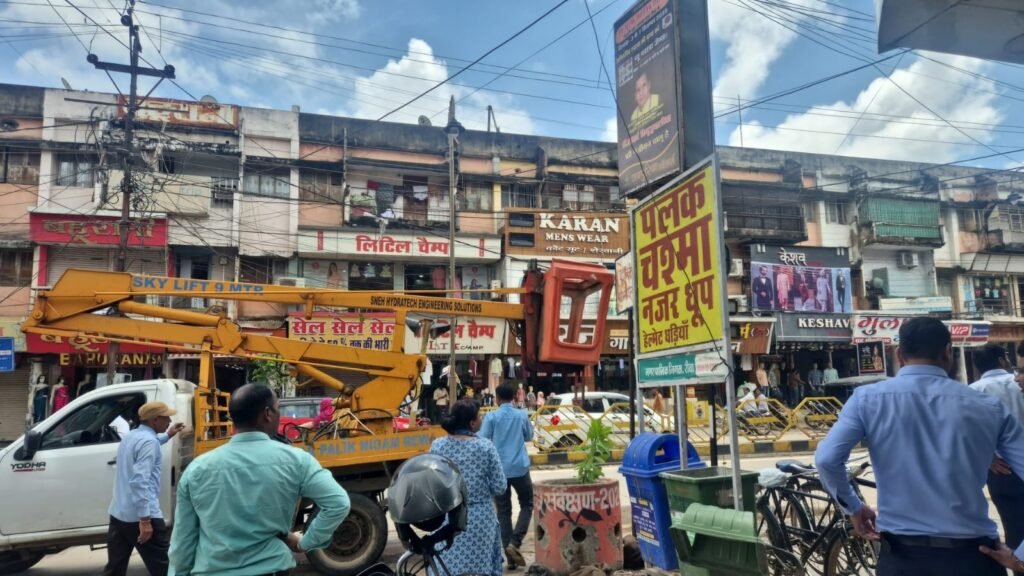 Ad kiosks taken down near Shilpi Plaza, Rewa