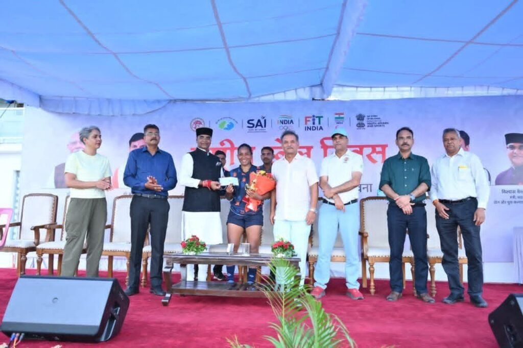 राष्ट्रीय खेल दिवस महोत्सव का दूसरा दिन: सरदारपुर की टीम ने मिनी ब्राजील विचारपुर को रोमांचक मुकाबले में 1-0 से हराया ;
