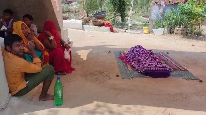 रीवा में उल्टी-दस्त से कहर: एक ही परिवार के चार लोगों की मौत, महिला ने मेडिकल टीम के सामने तोड़ा दम।